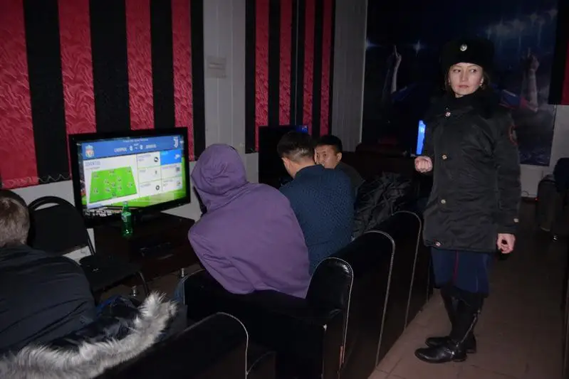SQO polıtseıleri: Ata-analar balasynyń kimmen aralasatynyn bilmeıdi