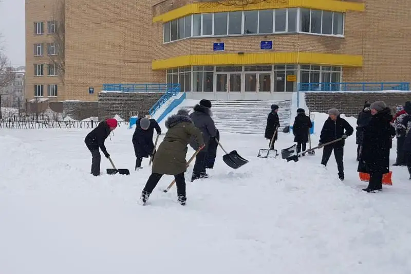 Elordalyq ustazdar men ata-analar «Biz birgemiz» aktsııasyna qatysty