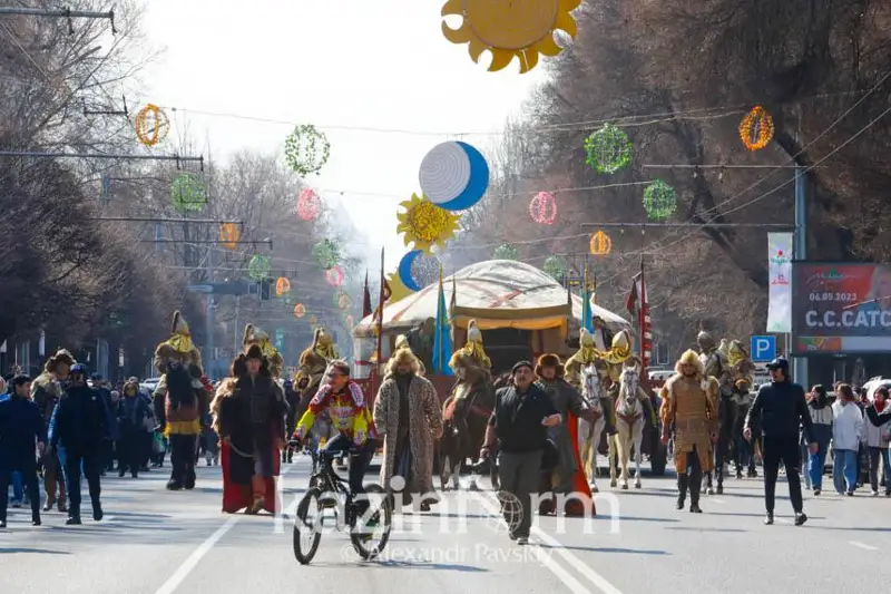 Алматинцы массово празднуют Наурыз