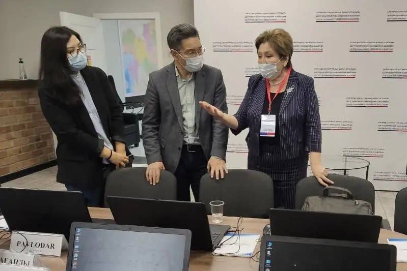 Секретарь партии «ADAL» встретился с руководителем Центра непартийного наблюдения за выборами