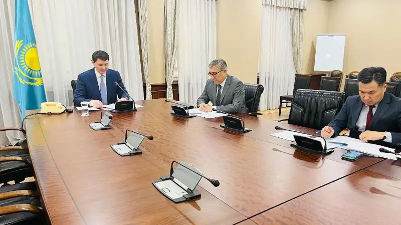 Механизмы отказа от госрегулирования цен на нефтепродукты, продовольствие и лекарства рассмотрели в Правительстве