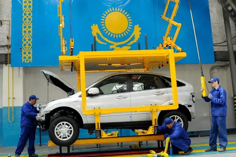 Каждый второй проданный автомобиль выпущен на отечественных предприятиях – Президент РК