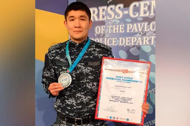 Павлодарский полицейский  стал вторым на ЧМ по кикбоксингу