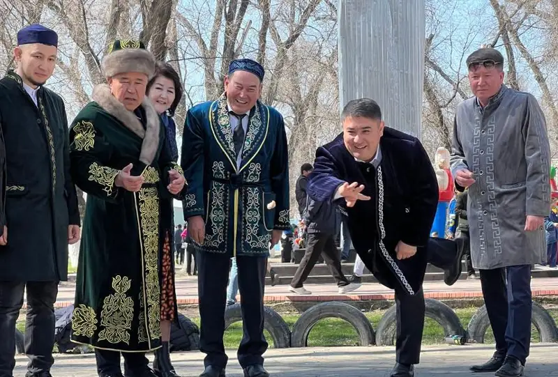 Аким Шуского района Жамбылской области сыграл в асыки