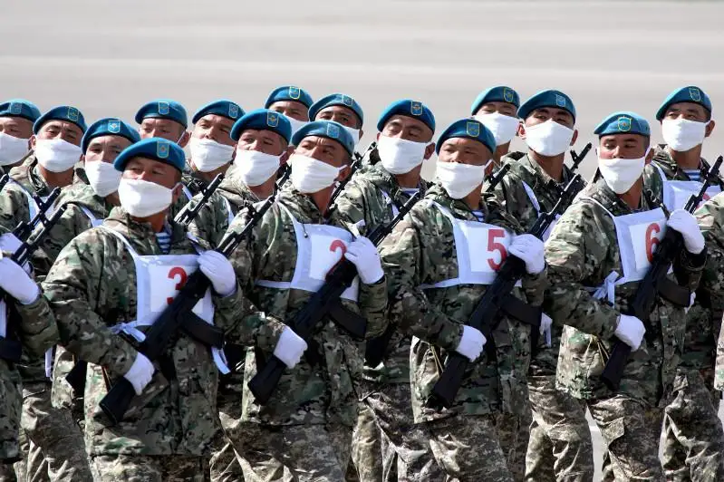 Какие меры принимаются для недопущения коронавируса среди военнослужащих