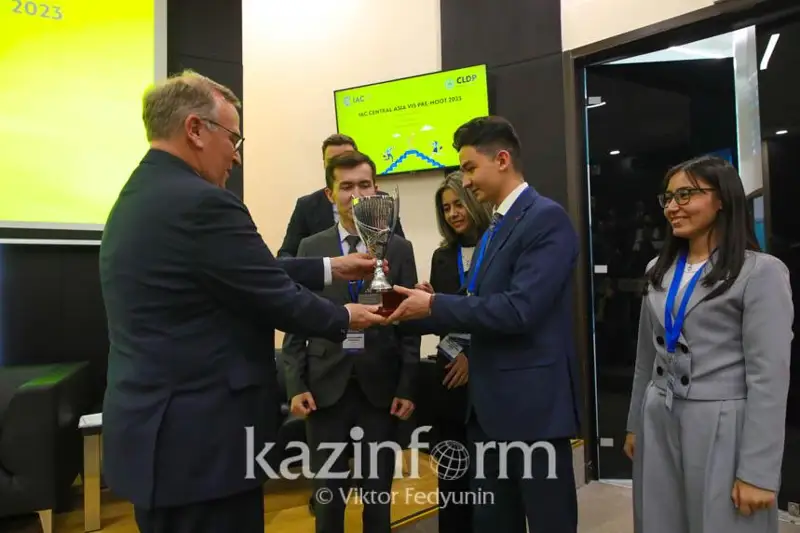 Победителей студенческого конкурса по арбитражным слушаниям наградили в Астане