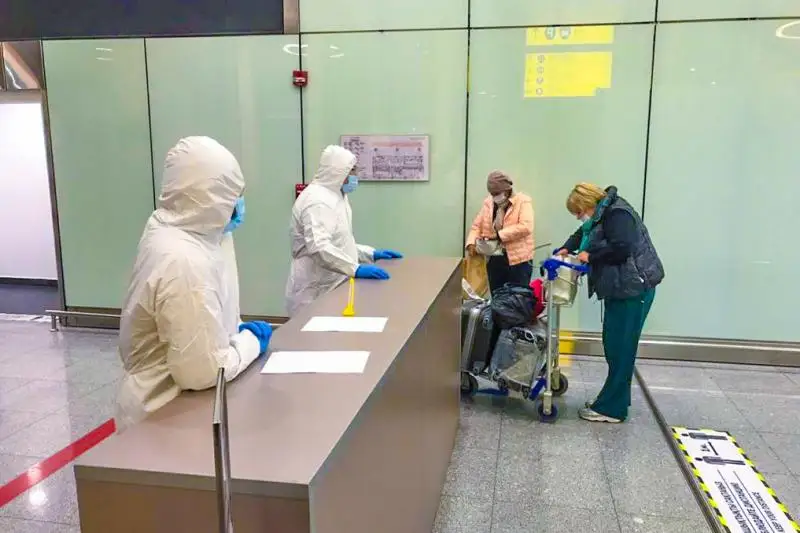 В аэропорт Шымкента все авиапассажиры прибыли со справками о ПЦР-тестировании