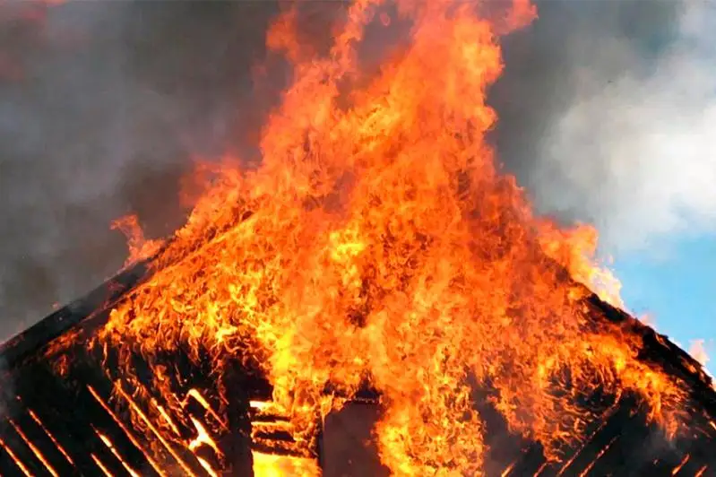 Многодетную семью спасли в Алматы