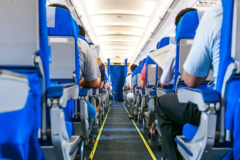 Пассажиры уступали свои билеты в пользу родственников пострадавших при крушении самолета Bek Air