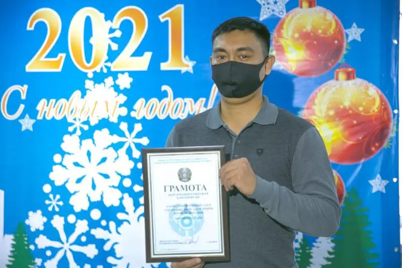 Приехавший на встречу Нового года в ВКО столичный житель спас человека