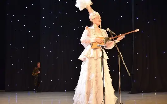 әншілер байқауы