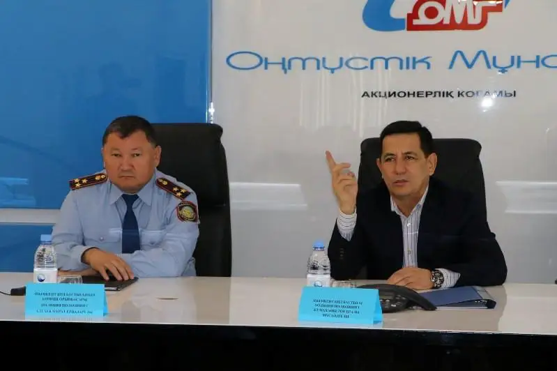 Главный полицейский Шымкента провел порядка 30 встреч с населением