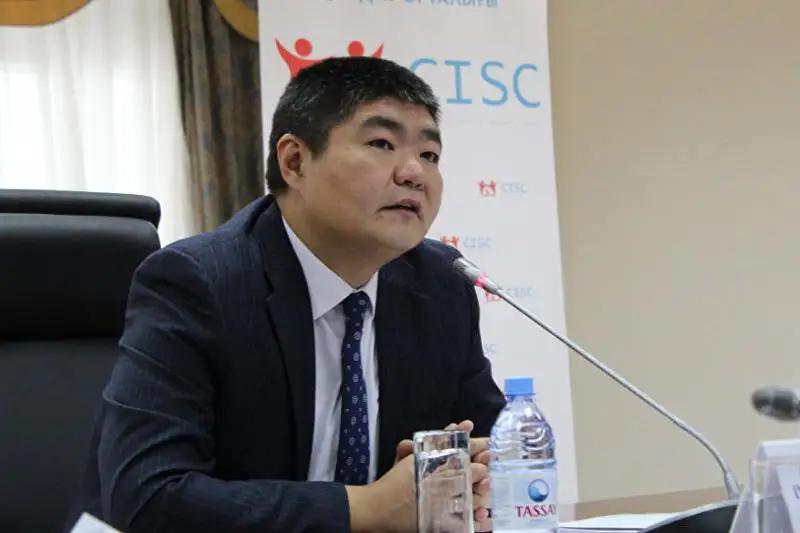 Парламентские выборы в Казахстане: чем грозит давление на избирателей и комиссии