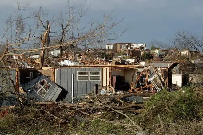 18 человек погибли в результате торнадо в США