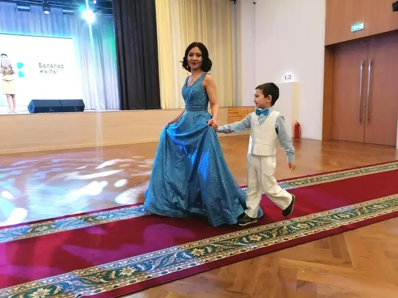 Первый казахстанский модный показ с участием особенных детей прошел в Кокшетау