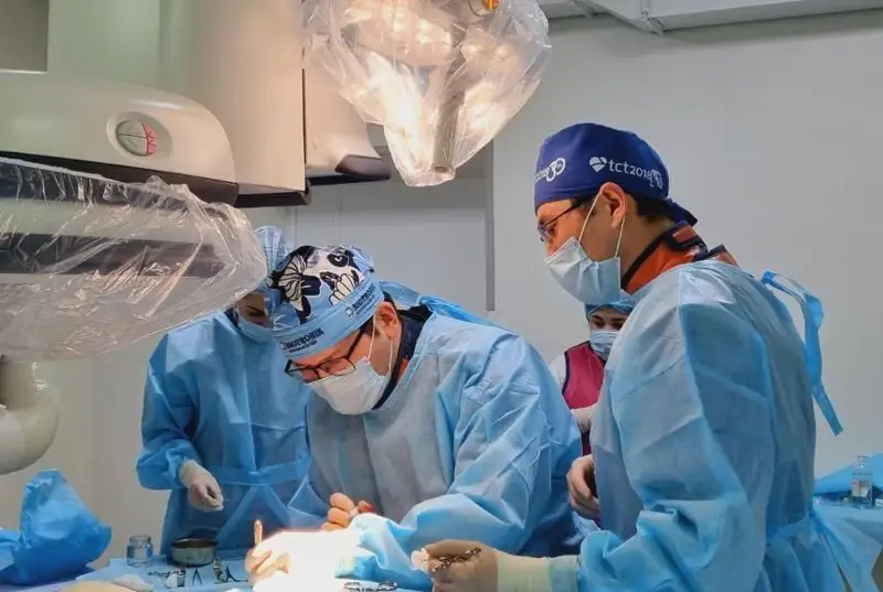 Операцию по установке трехкамерного устройства CR-TD на сердце впервые провели в Кокшетау