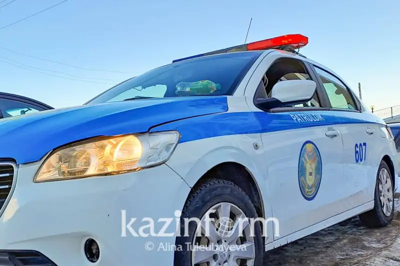 Полицейские усилили патрулирование из-за гололеда в Петропавловске