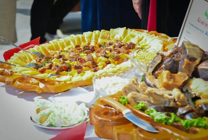Оригинальные блюда представили на выставке национальной кухни в Туркестанской области
