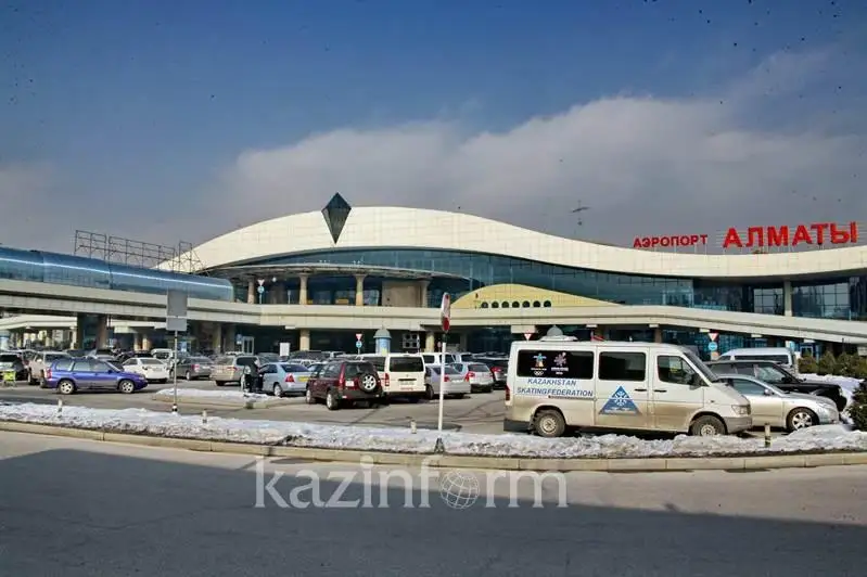 Закрыли полосу в аэропорту Алматы, по которой взлетал разбившийся самолет Bek Air