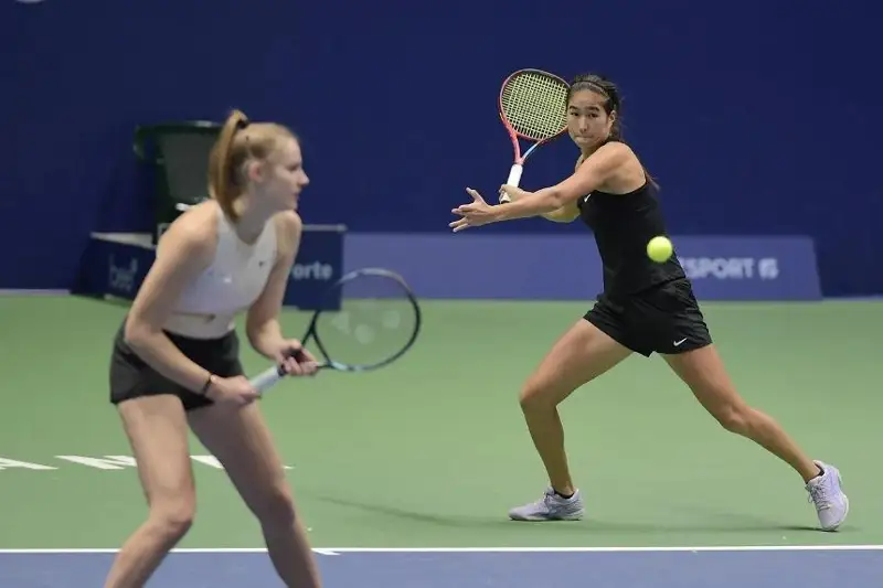 Теннисистка Жибек Куламбаева вышла в четвертьфинал домашнего турнира