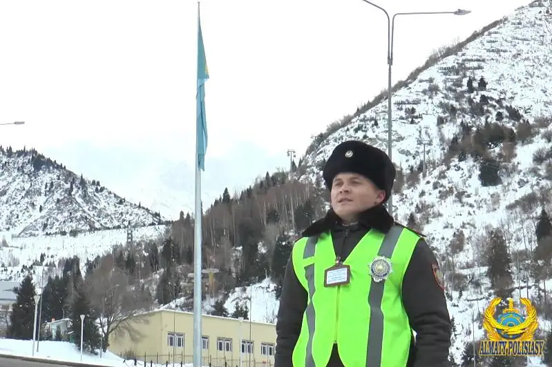 Полицейские Алматы запустили челлендж ко Дню Независимости Казахстана