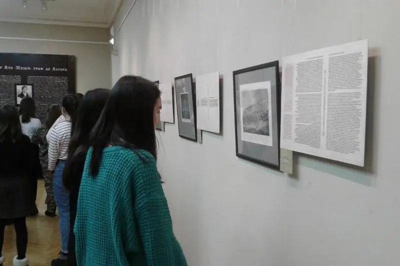 Уникальные гравюры французских художников впервые показали в Семее