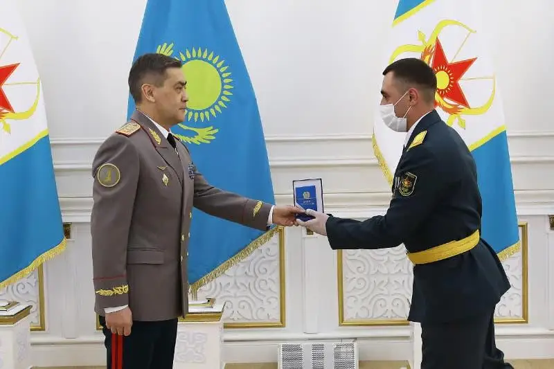 Награждены лучшие по итогам года военнослужащие Вооруженных Сил