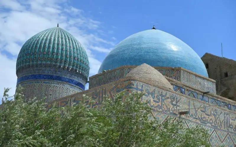 имам баланы ұрды