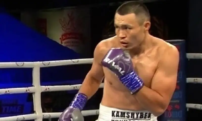 Капитан сборной Казахстана по боксу нокаутом выиграл второй бой в профи