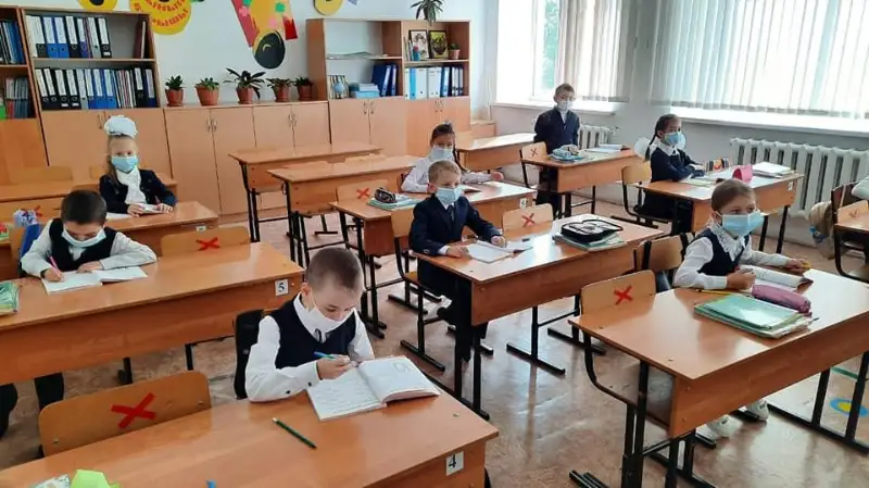 203 школьника переболели коронавирусом в Акмолинской области