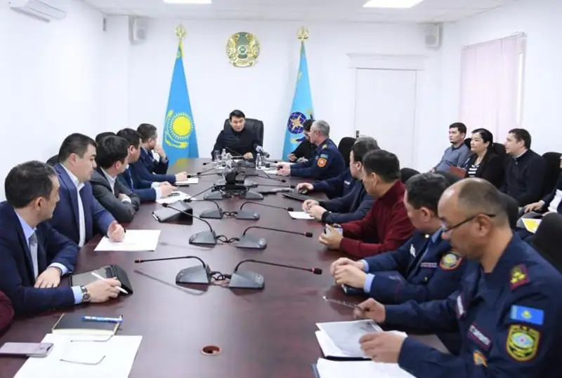 Аким Туркестанской области провел экстренное совещание