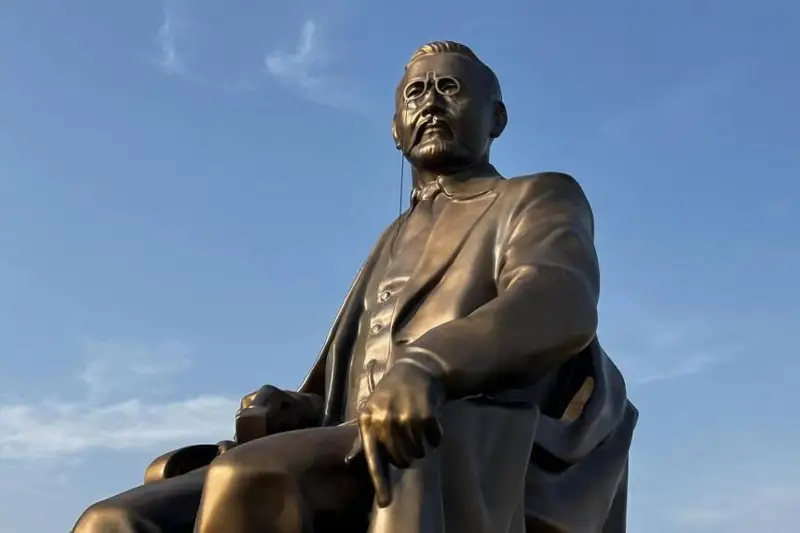 В Анкаре открыли памятник Ахмету Байтурсынову - обзор казахскоязычных СМИ за рубежом