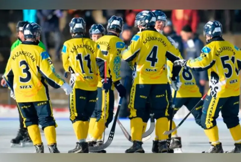 Казахстан проиграл Финляндии в первом матче чемпионата мира по хоккею с мячом