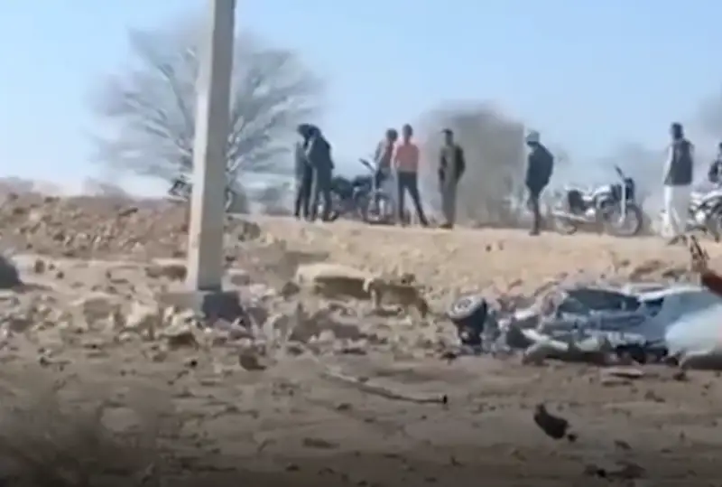 В Индии разбились два истребителя, один из пилотов погиб