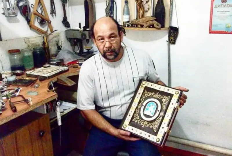 Казахи всегда считали камчу мистическим предметом – таразский художник Мурат Джексенбаев