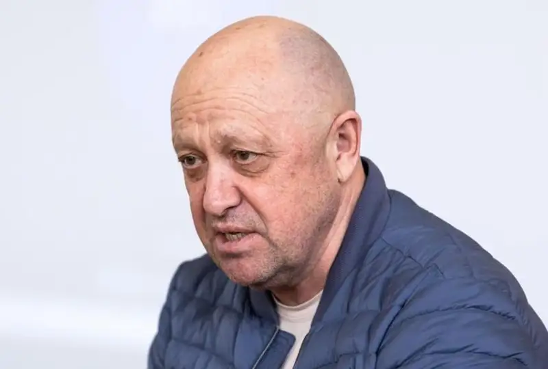 Пригожин и Уткин находились на борту разбившегося в России самолета