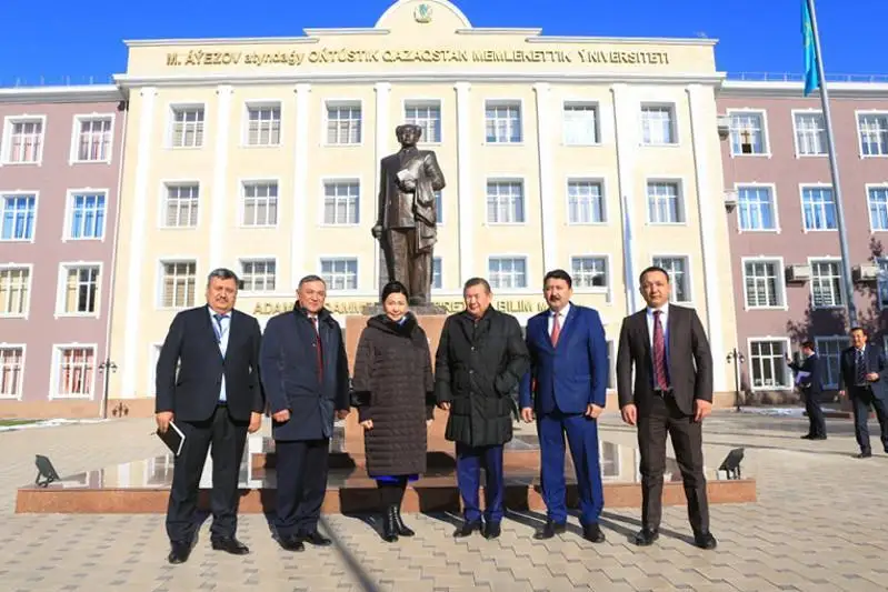 Укрепляют связи ЮКГУ и КазНАУ
