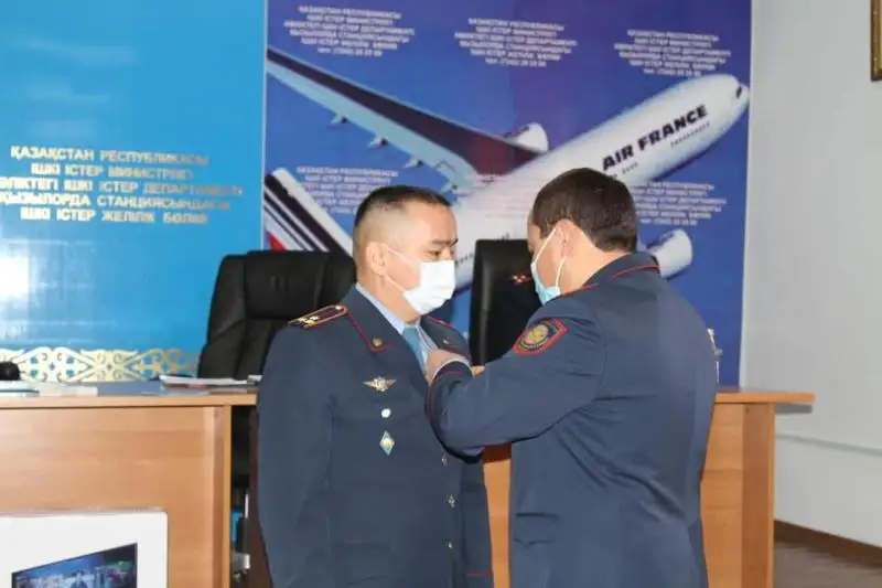 Преемственность героических традиций: о подвигах полицейских рассказали в ДП на транспорте