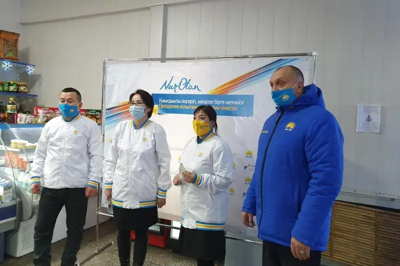 Жителям Жамбылского района СКО разъясняют предвыборную программу партии «Nur Otan»
