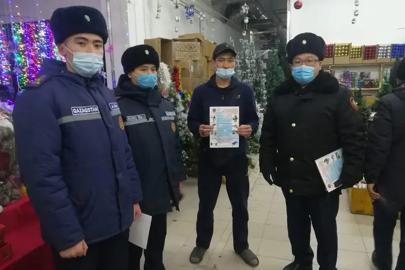 Незаконную продажу пиротехники выявляют в Туркестанской области