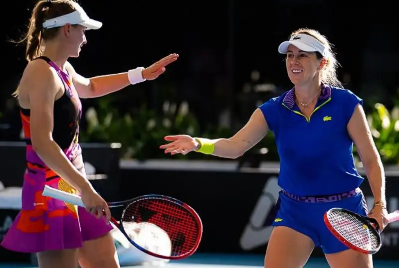 Елена Рыбакина прошла во второй круг парного турнира в Дубае