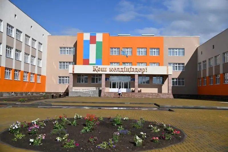 Две новых школы вместо аварийных открыли в селах СКО