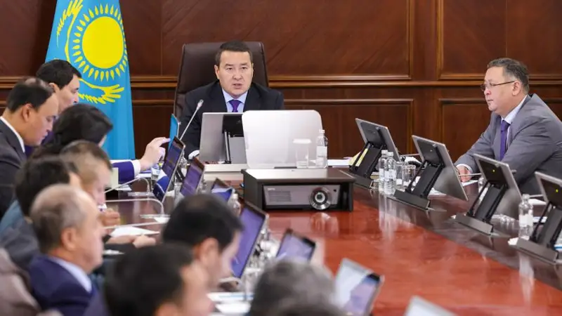 Алихан Смаилов: Перед Правительством поставлены амбициозные, но достижимые цели