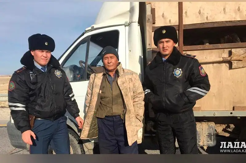 Водитель простоял на трассе двое суток - на помощь пришла только полиция