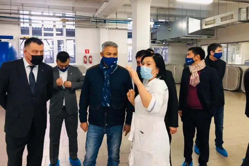 Агитгруппа «Ак жола» проводит встречи на предприятиях Алматы