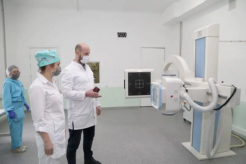 Больницам Темиртау подарили 200 концентраторов