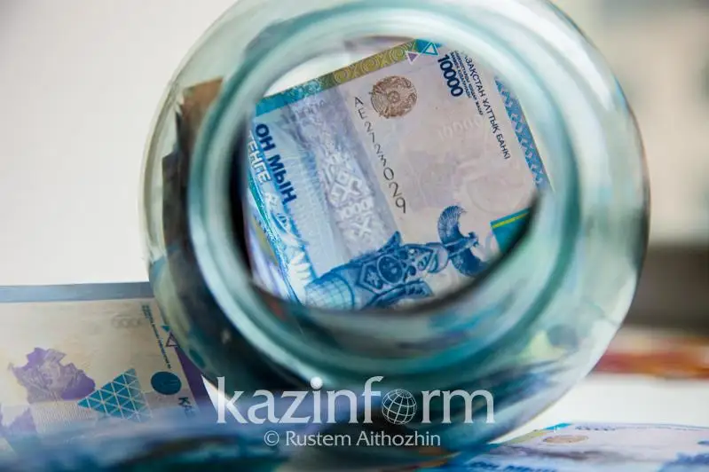 В Казахстане выросли депозитные вклады в национальной валюте