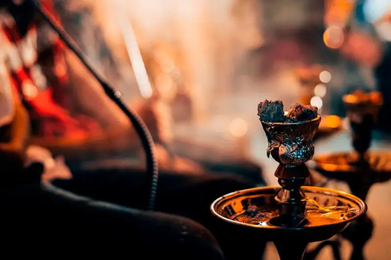 Восемь рестораторов наказали за употребление кальяна в заведениях Тараза