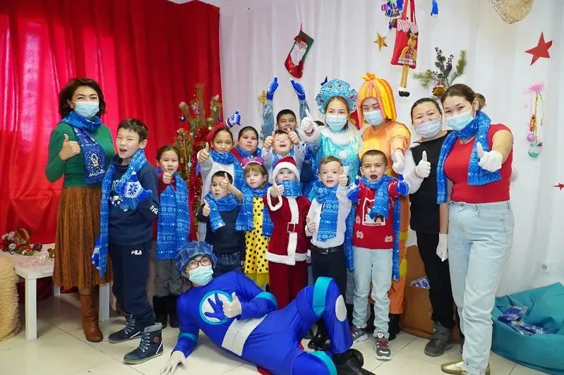 Более 400 детей посетят дом Деда Мороза в столице