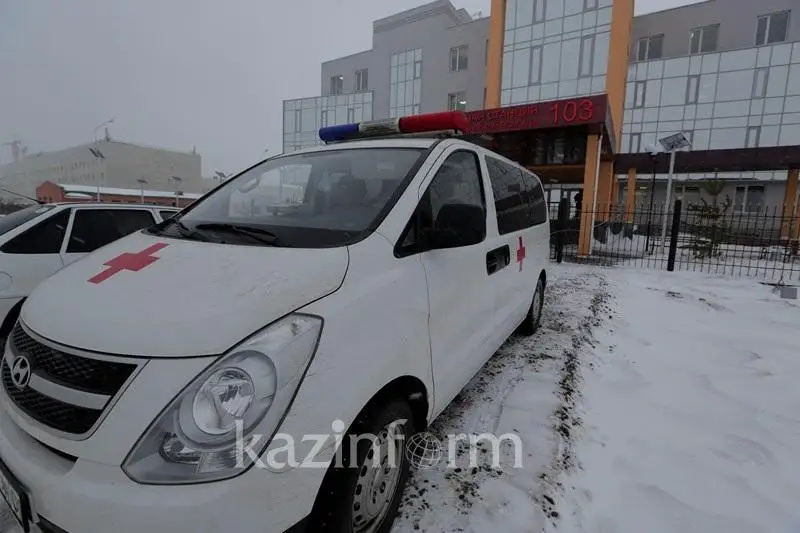 Проглотившего застежку от куртки семимесячного малыша спасли в Туркестанской области